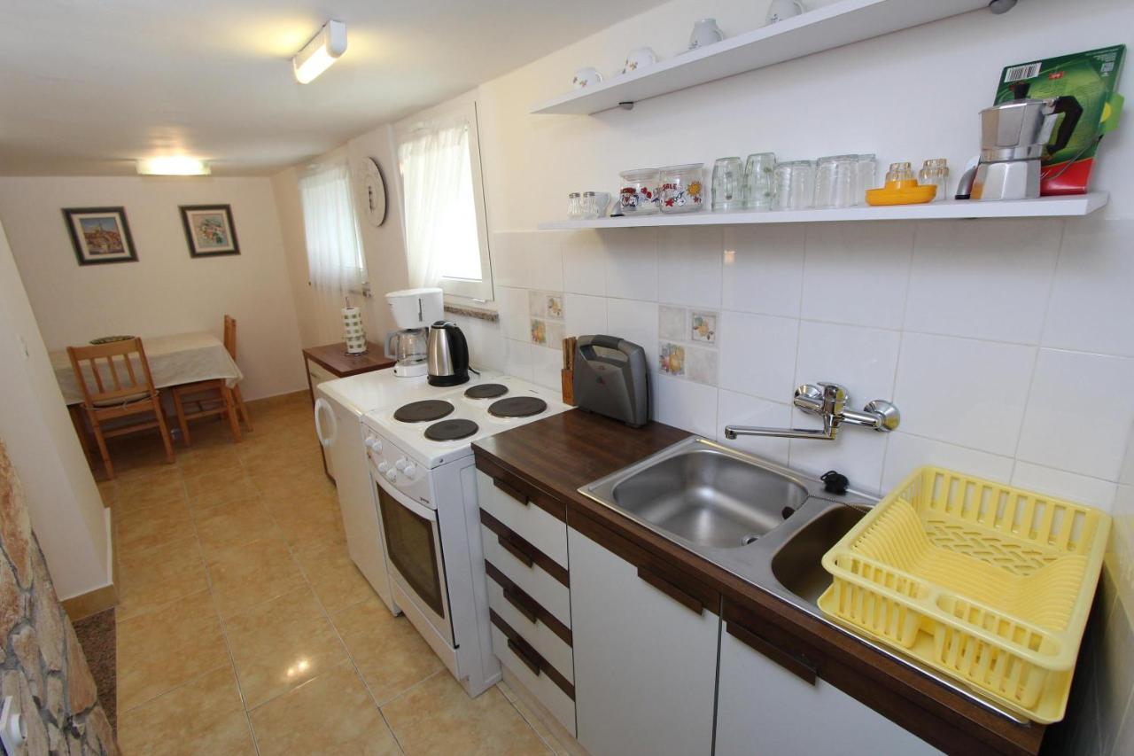 Apartman Knezovic *