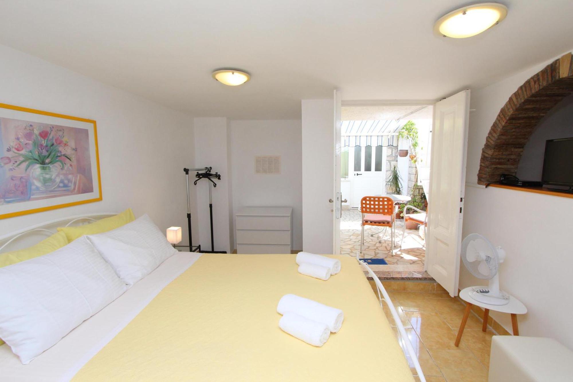 Knezovic Apartman