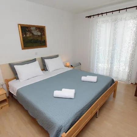 Apartments Knezovic Rovinj Exterior photo