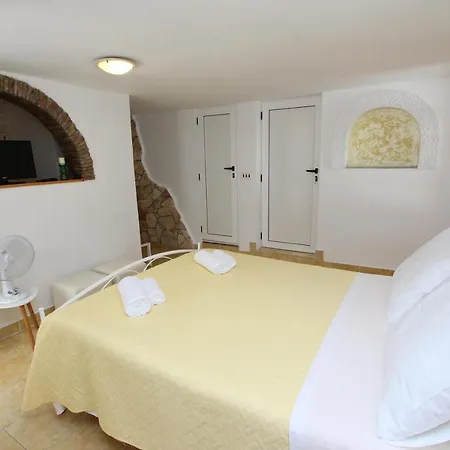 Apartments Knezovic Rovinj Exterior photo