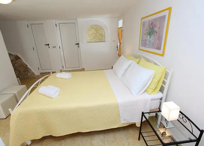 Apartments Knezovic