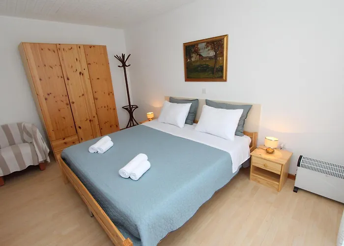 Apartments Knezovic